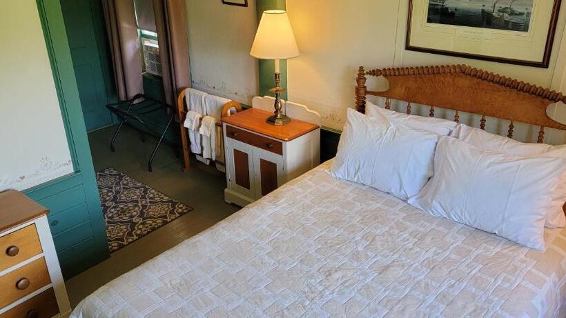 فندق صغير Hawks House Inn