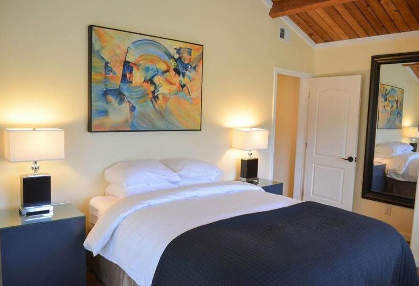 הוסטל Indian Creek Inn