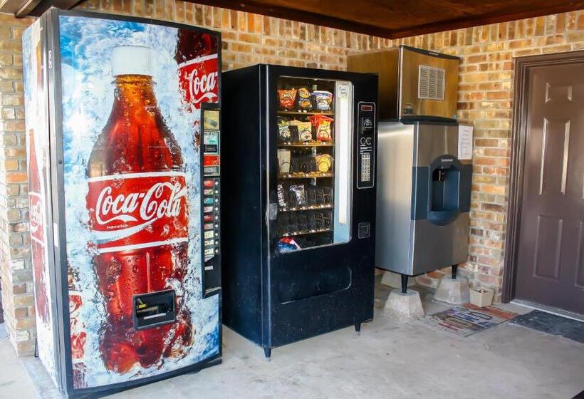 Общежитие Rayburn Inn