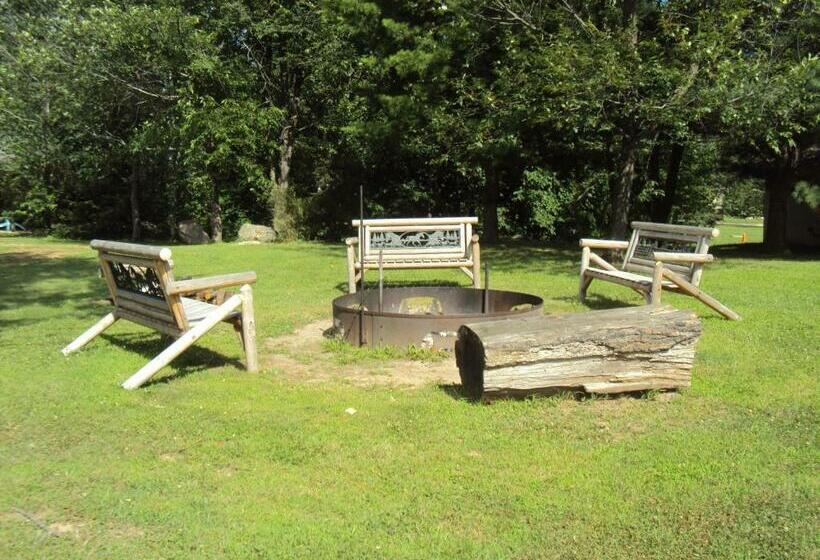 فندق صغير Spur Of The Moment Ranch