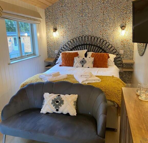 ユースホステル The Apple Inn