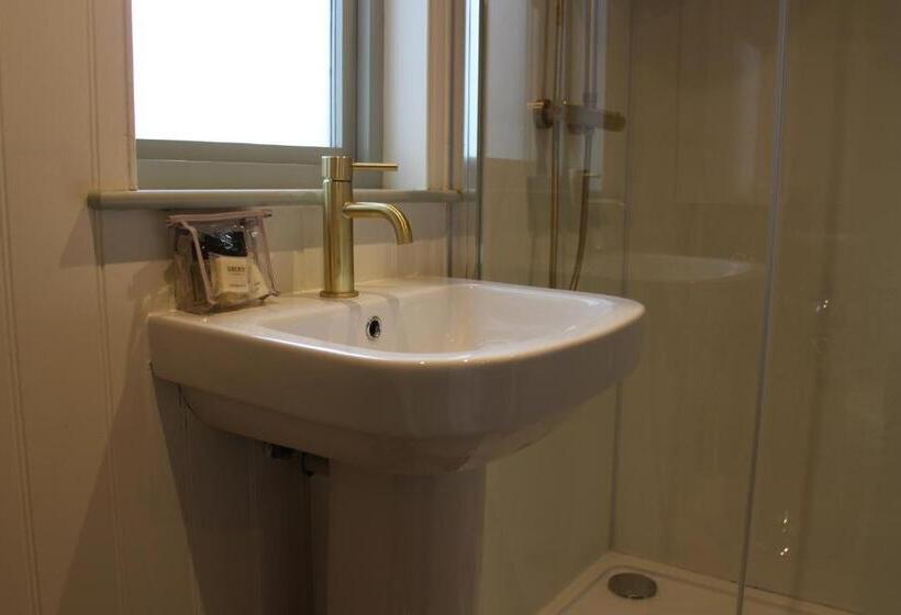 ユースホステル The Apple Inn