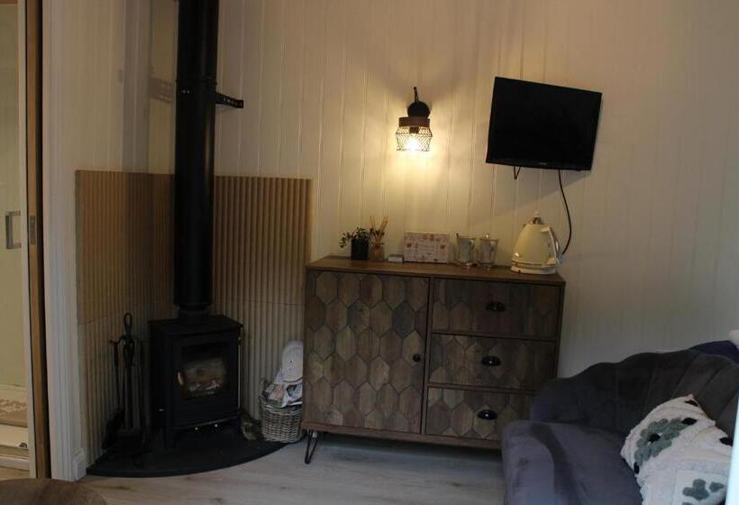 Общежитие The Apple Inn