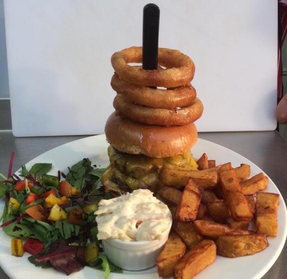 فندق صغير The Fleece Inn