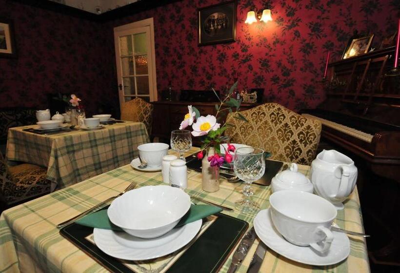 Ashtree House Bed And Breakfast