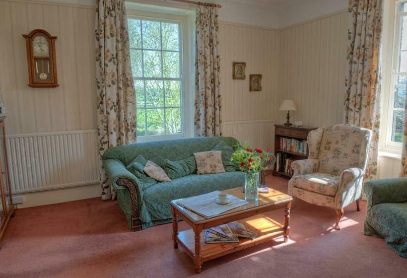 مبيت وإفطار Beera Farmhouse