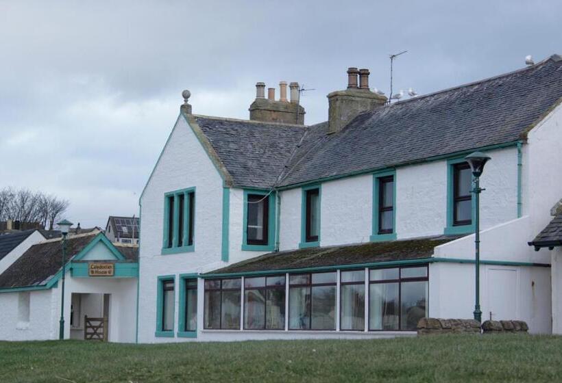 Bed and Breakfast Caledonian House