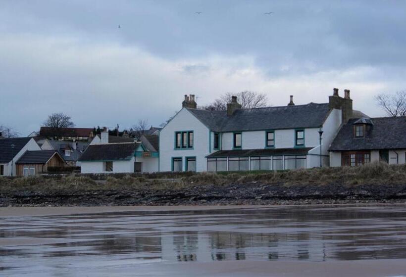 Bed and Breakfast Caledonian House