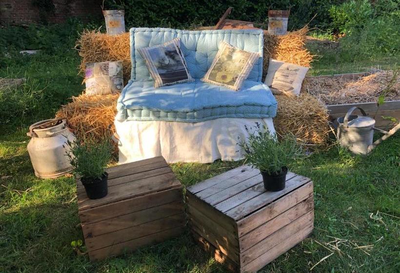 مبيت وإفطار De La Maison Aux Ateliers