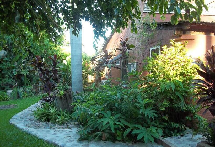 Bed and Breakfast El Jardin Colonial