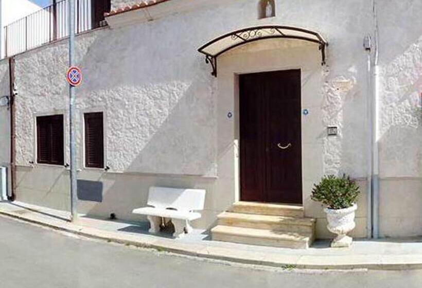 مبيت وإفطار Il Giardino Di Niu