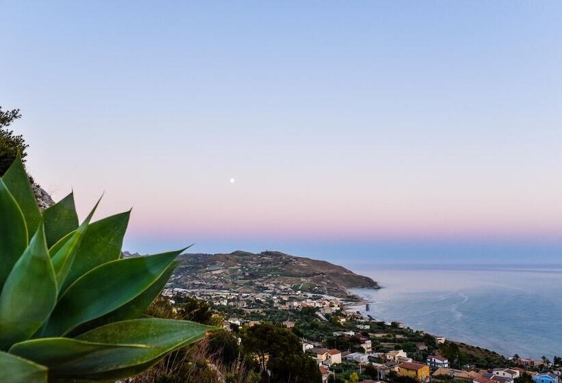 Bed and Breakfast Kete Deluxe Rooms