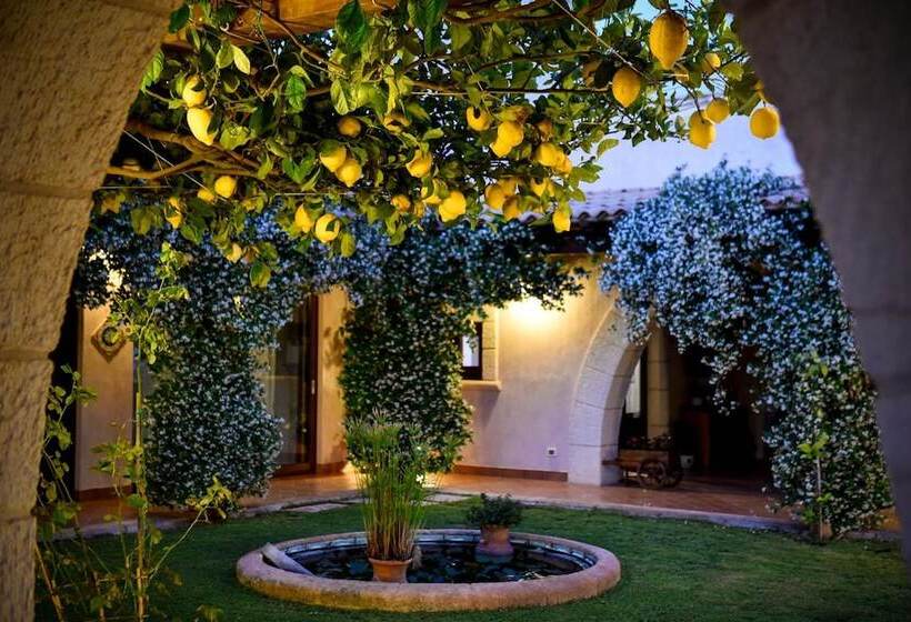 Bed and Breakfast Kete Deluxe Rooms