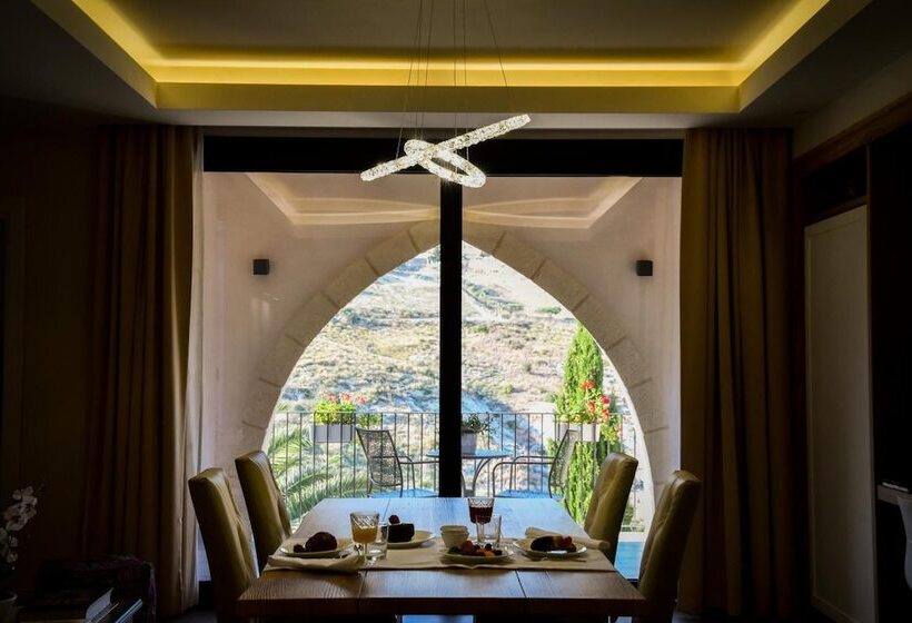 Bed and Breakfast Kete Deluxe Rooms