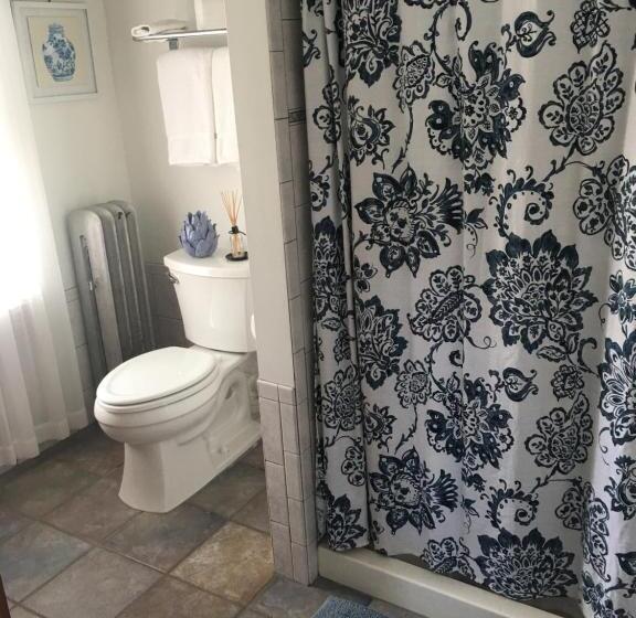 مبيت وإفطار Lizard Creek Inn