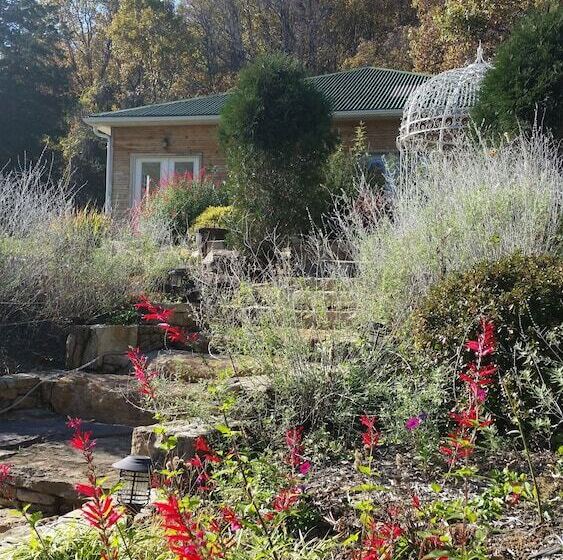 צימר Stone Manor Boutique Inn