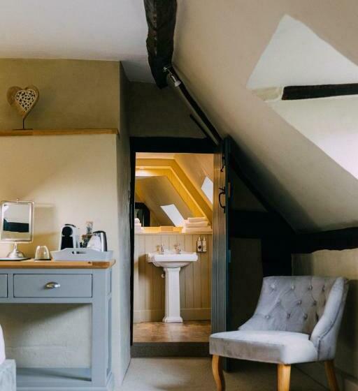 住宿加早餐  The Pointer