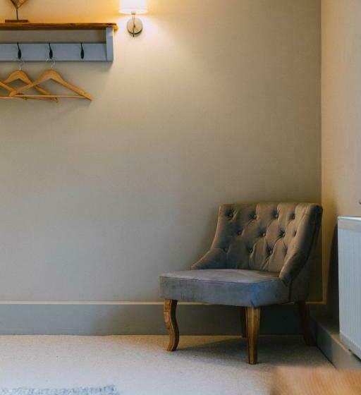 住宿加早餐  The Pointer