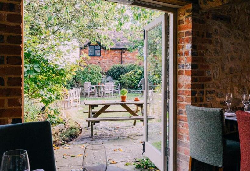 住宿加早餐  The Pointer