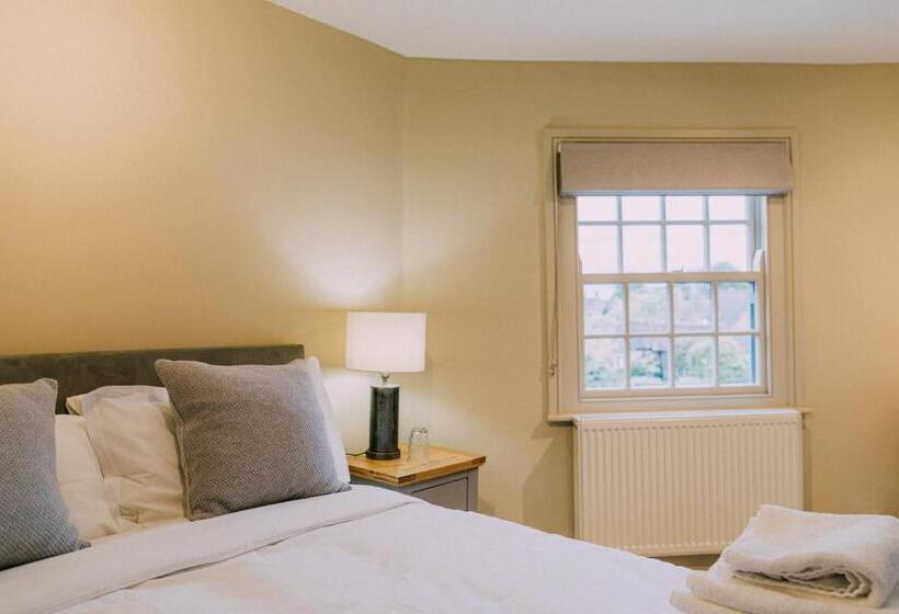 住宿加早餐  The Pointer