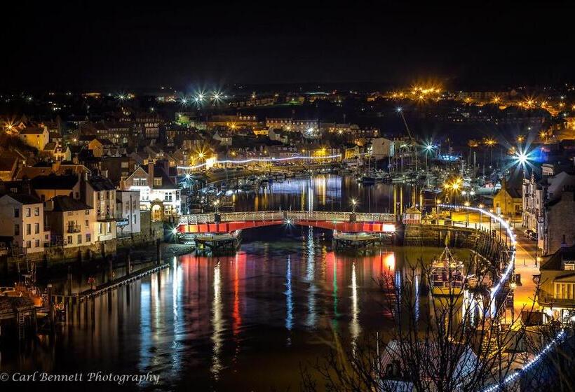 مبيت وإفطار The Windmill Inn   Whitby