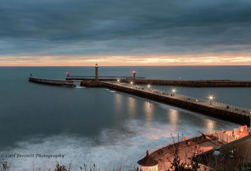 مبيت وإفطار The Windmill Inn   Whitby