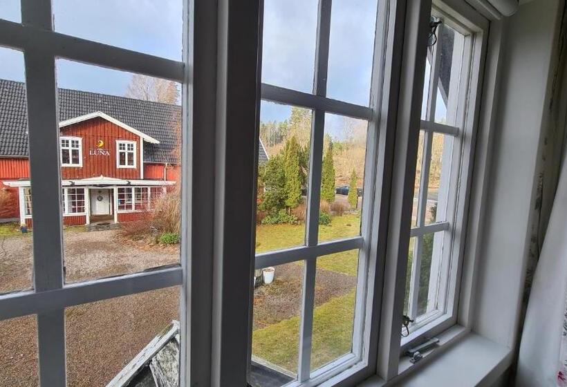 住宿加早餐  Villa Luna Breakfast