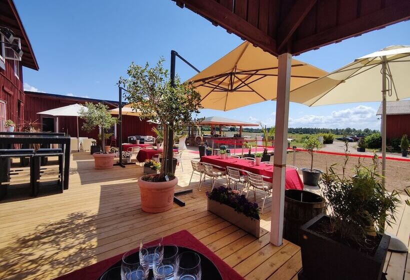 Charlottenlund Hotel & Restaurant