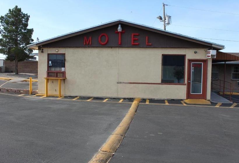 Deluxe Inn Motel