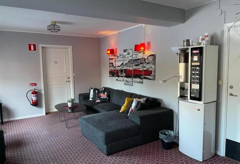 Dentas Hotell Raivi