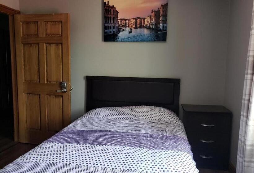 Hepworth Hostel