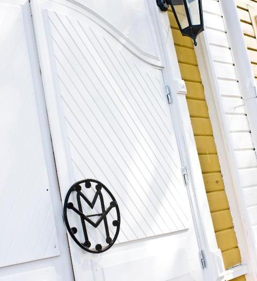 פונדק Melderstein Herrgård