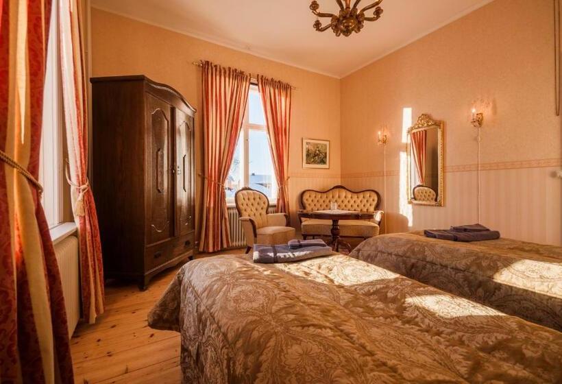 פונדק Melderstein Herrgård