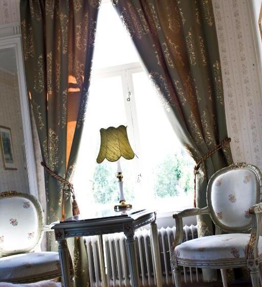 여관 Melderstein Herrgård