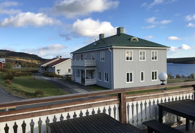 여관 Wångens Wärdshus