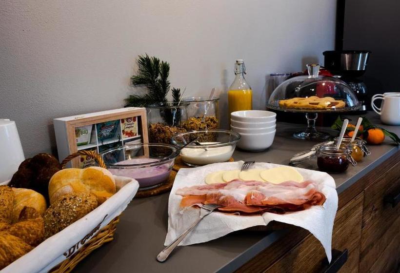 בית מלון כפרי Agriturismo La Casa Gialla