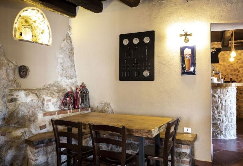 Отель Albergo Diffuso Quaglietta