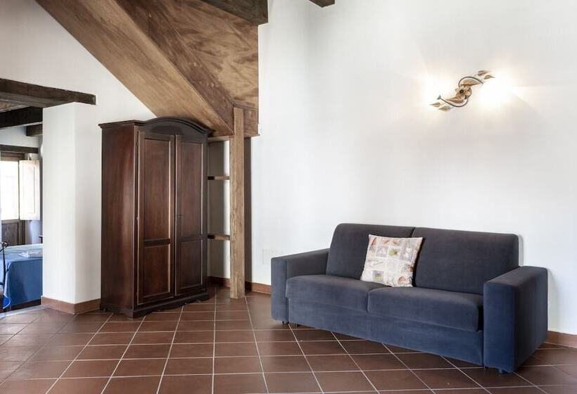 Отель Albergo Diffuso Quaglietta