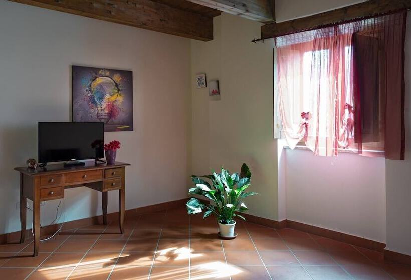 Отель Albergo Diffuso Quaglietta