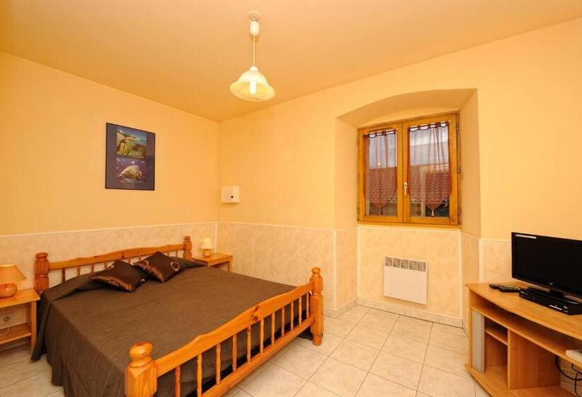 Отель Auberge Casa Mathea