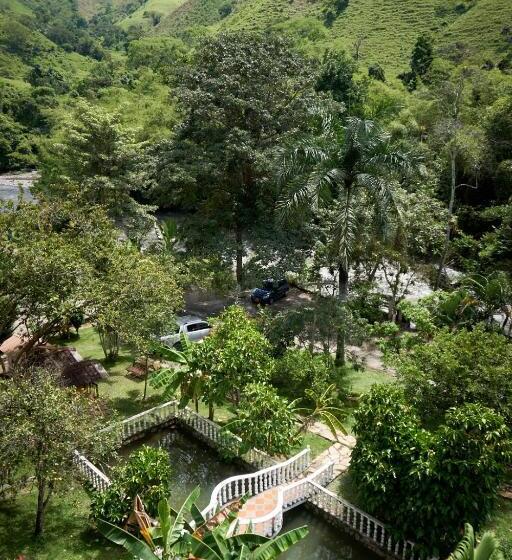 ホテル Campestre La Gaitana