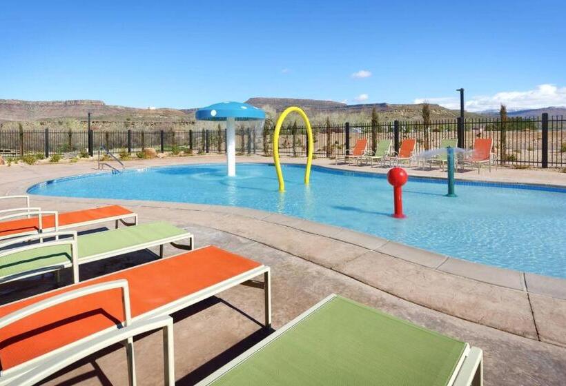 Отель Fairfield Inn & Suites By Marriott Virgin Zion National Park
