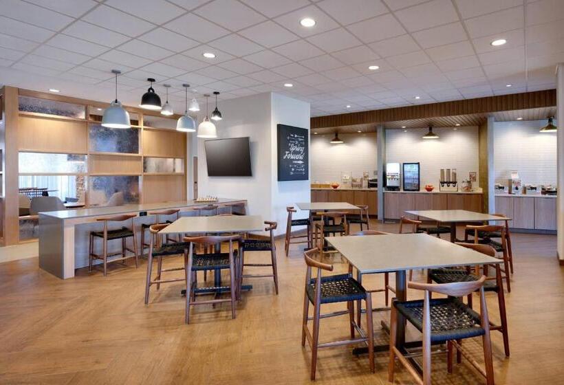 Отель Fairfield Inn & Suites By Marriott Virgin Zion National Park