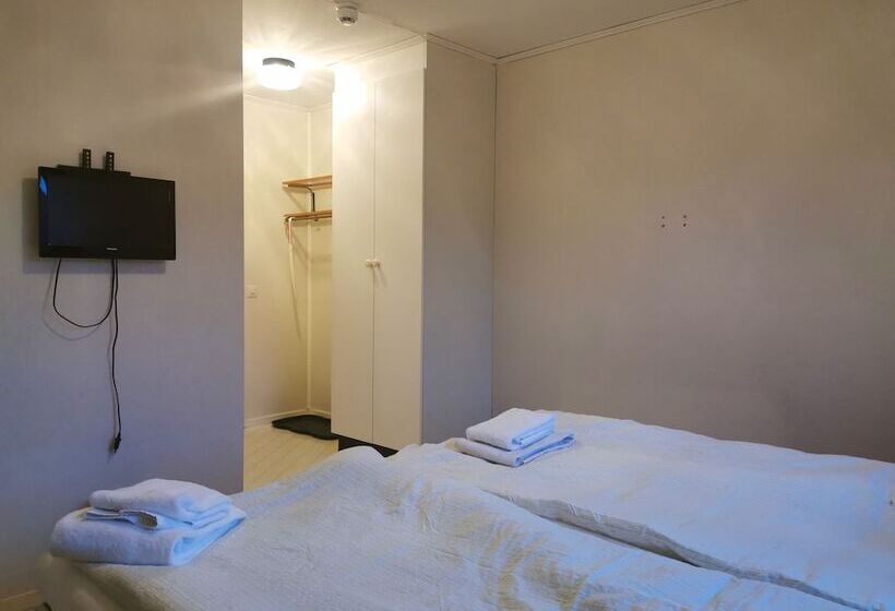 בית מלון כפרי Gästis I Floby Ab