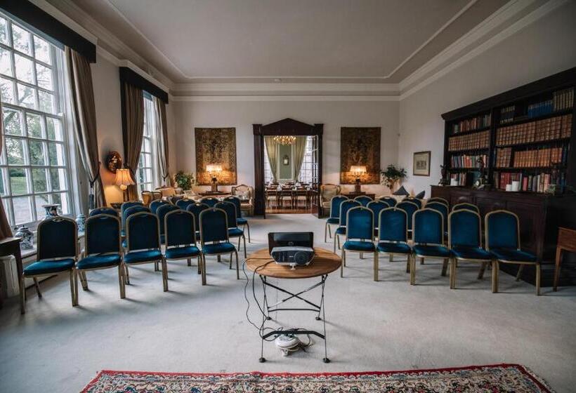 Отель Hemswell Court