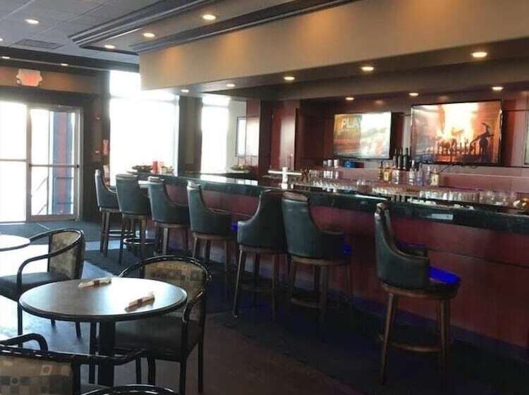 فندق Nova Inn Wabasca