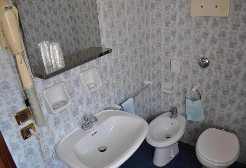 בית מלון כפרי Piol