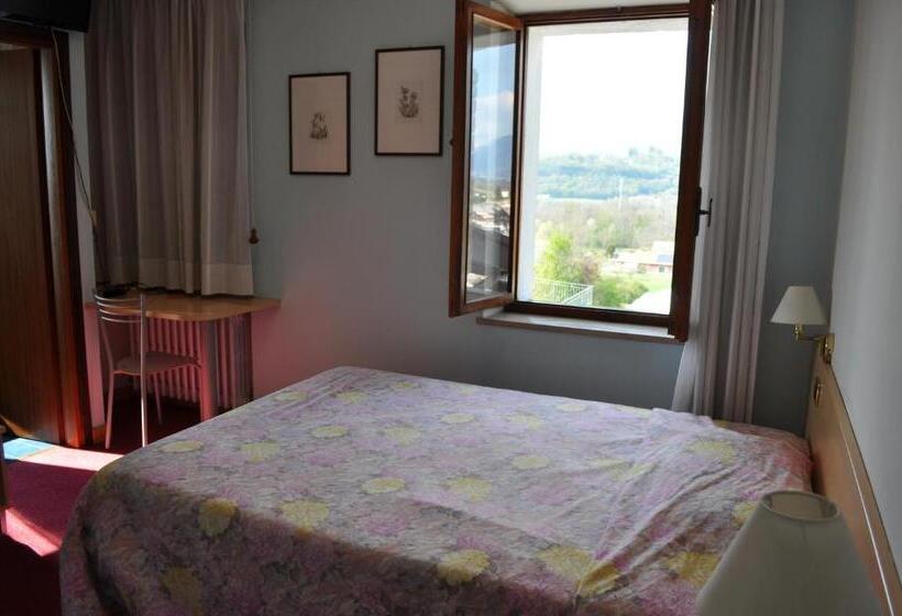 בית מלון כפרי Piol