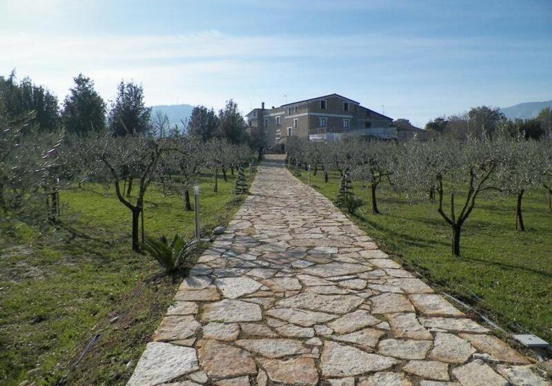 فندق Tenuta Terra Tefra