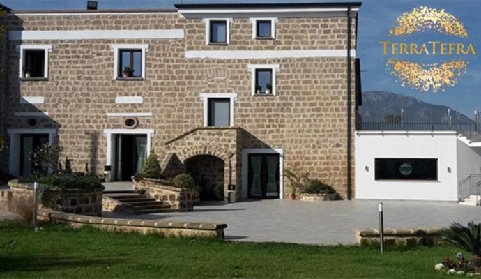فندق Tenuta Terra Tefra